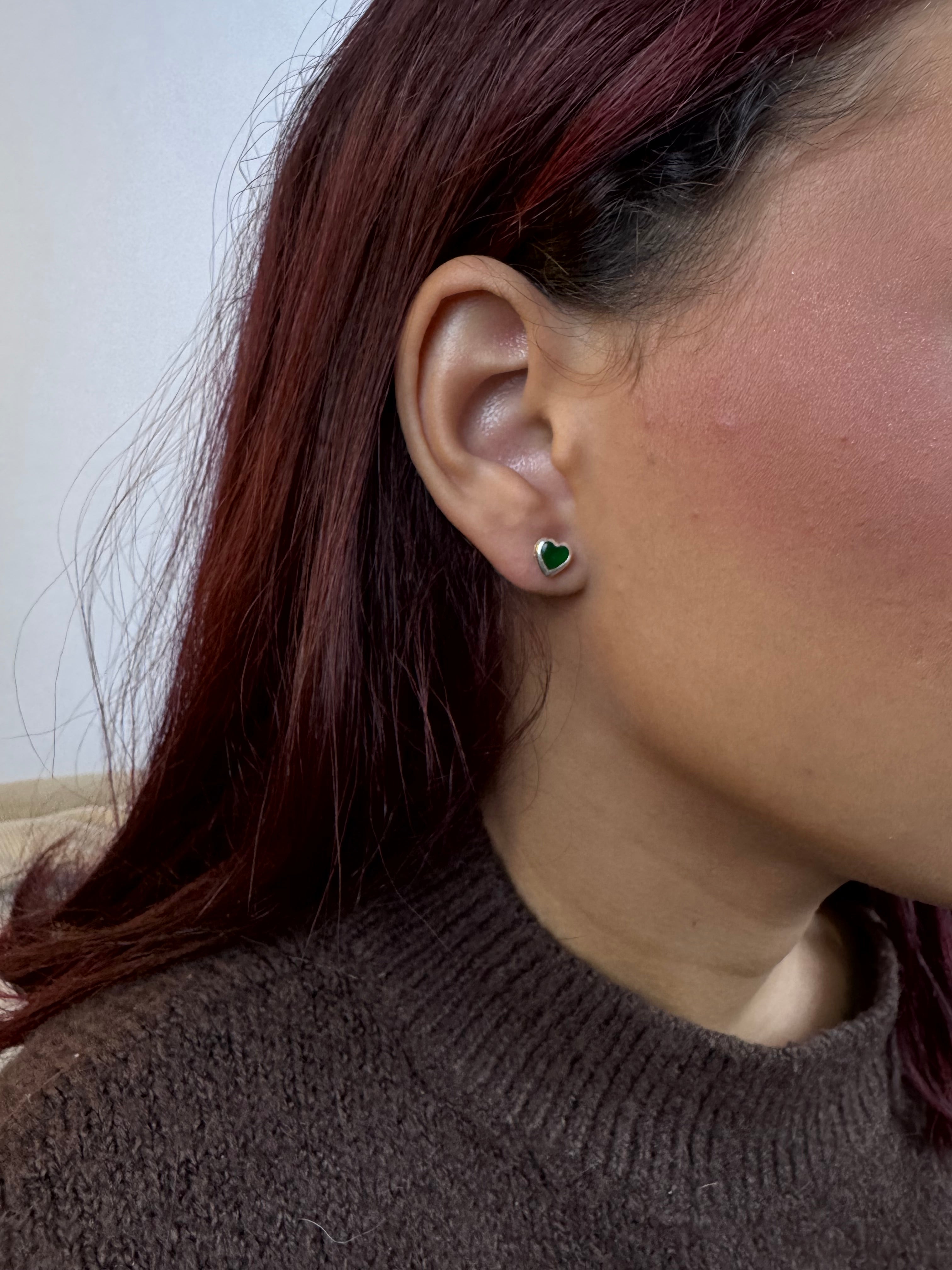 Brinco coração verde esmeralda Prata 925