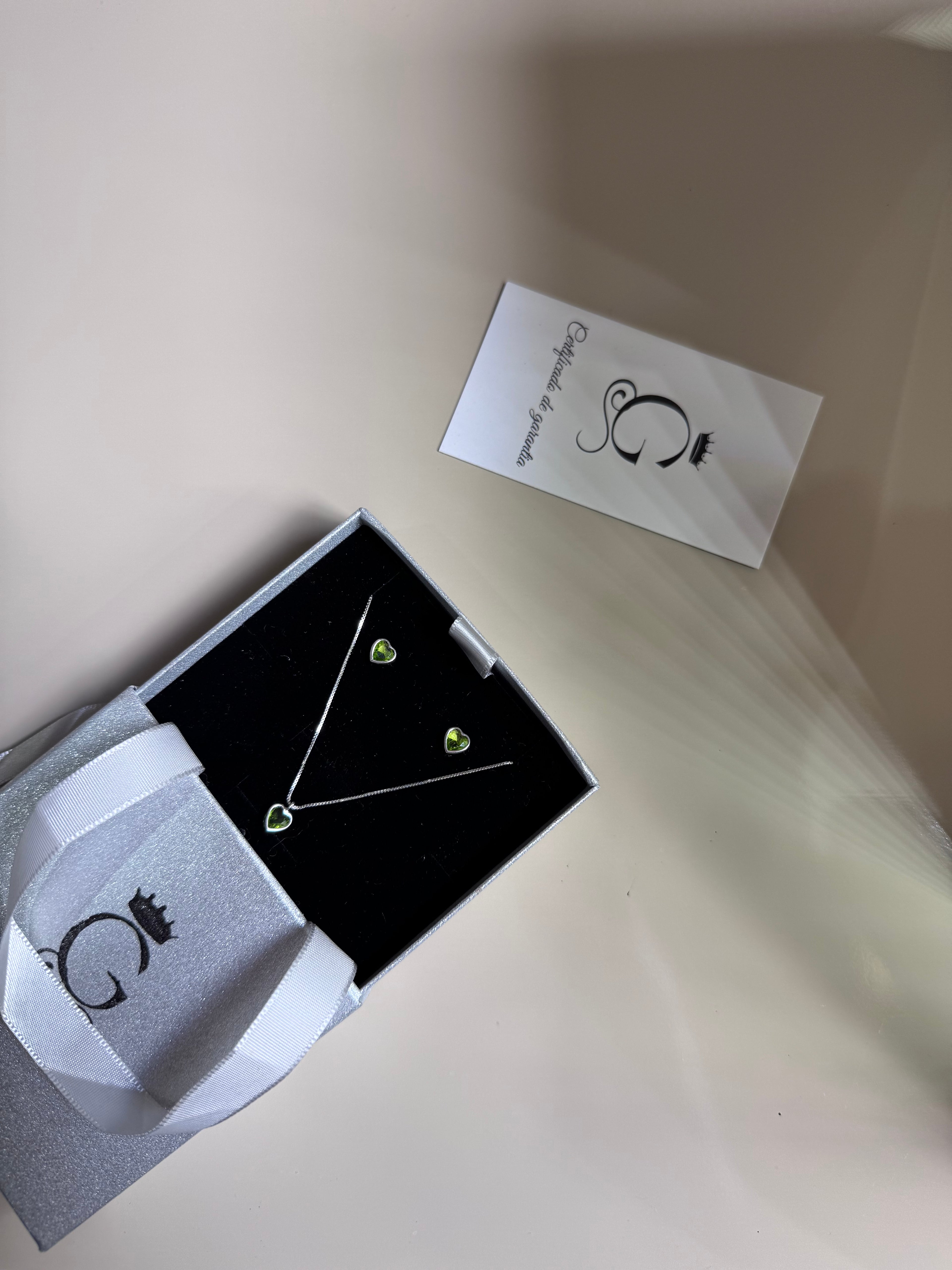 Conjunto Coração Peridoto Prata 925