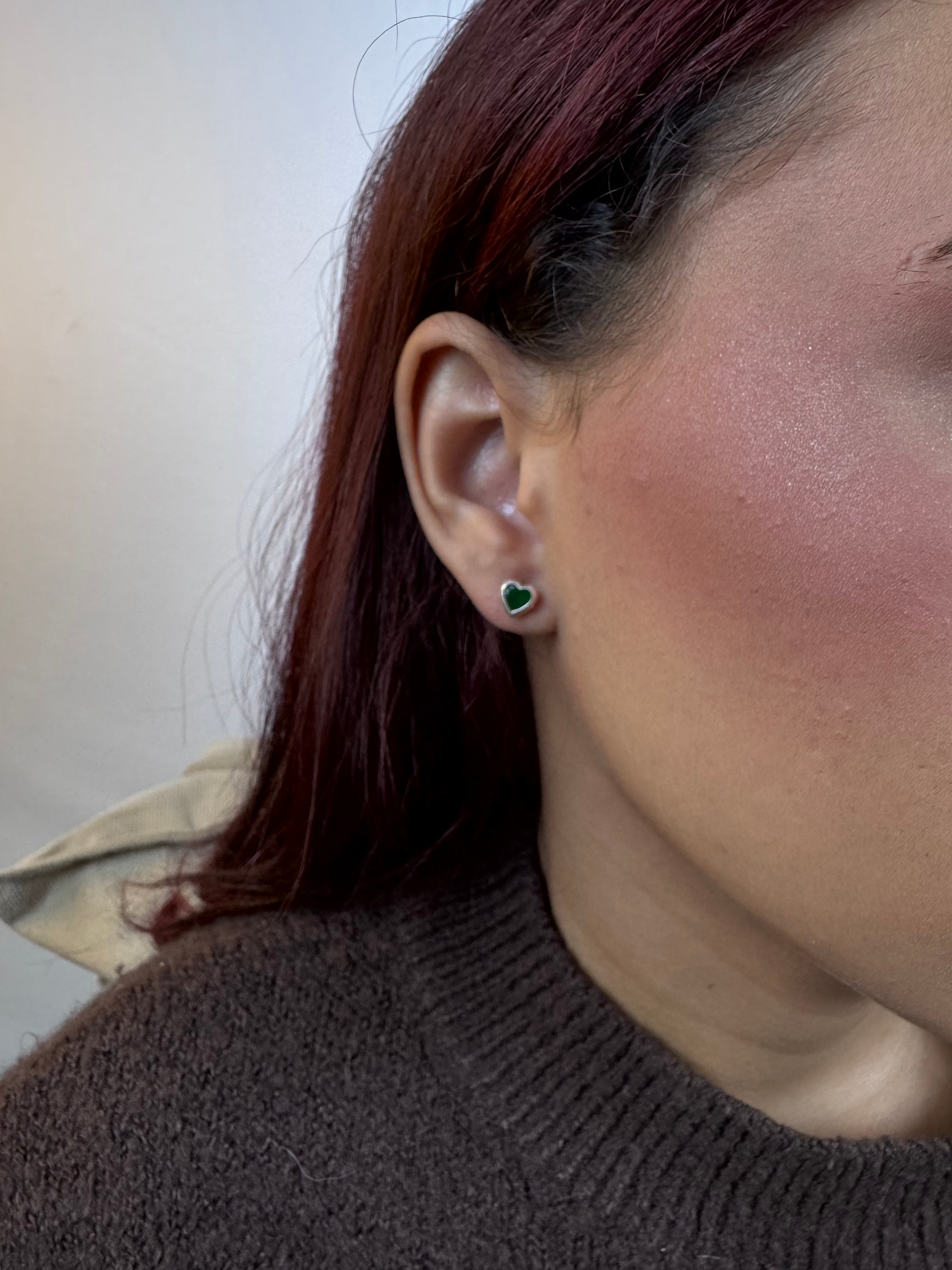 Brinco coração verde esmeralda Prata 925